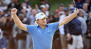 McDowell se hace con la victoria en el playoff de desempate