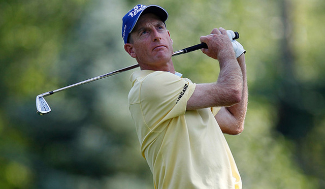 Un brillante recorrido hace líder a Furyk