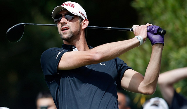 Michael Phelps se lesiona jugando al golf