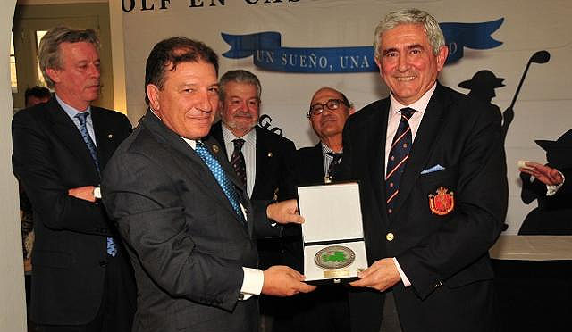 El golf de Castilla La Mancha premia a Gonzaga Escauriaza