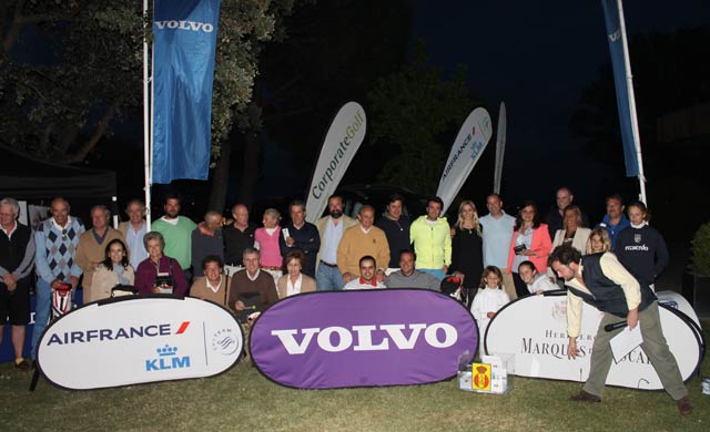 Más de 400 jugadores disfrutaron del golf en el RACE