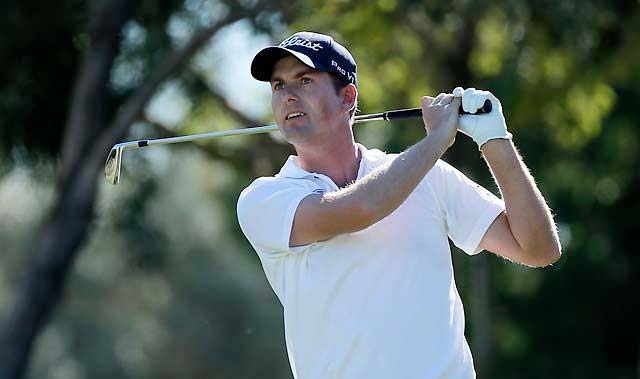 Webb Simpson parte lider a falta de una jornada en Las Vegas