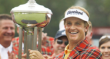 David Toms remonta para hacerse con el Colonial