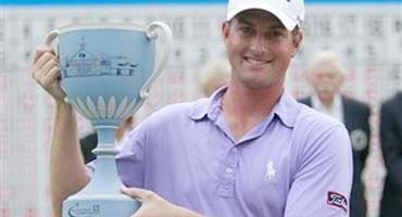 Webb Simpson se impone en Boston