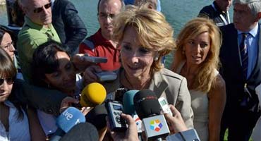 Esperanza Aguirre elogia la lucha de Fernández-Castaño "por llegar otra vez a lo más alto"